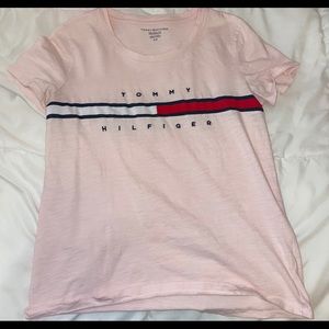 tommy holdover pink t shirt